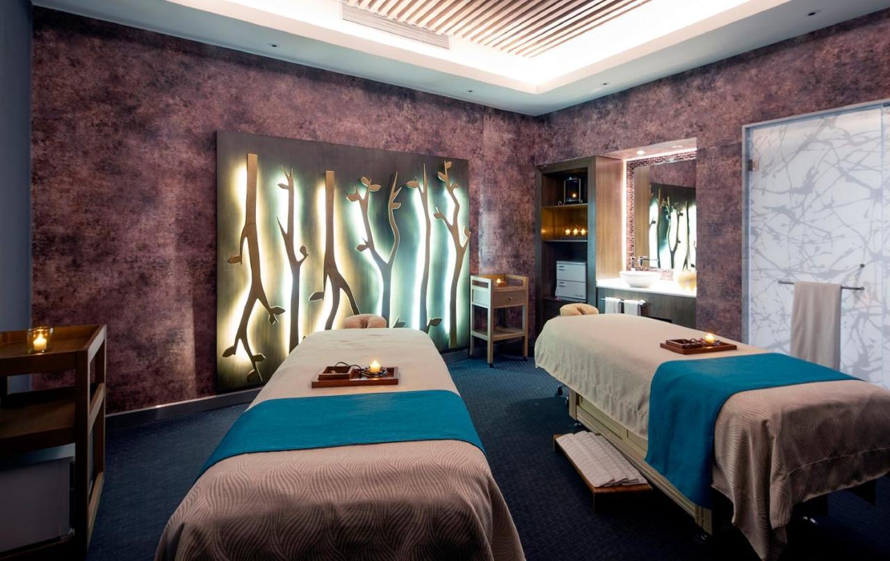 Royalton Chic Cancun, An Autograph Collection All-Inclusive Resort - Adults Only Bagian luar foto Spa at the InterContinental Hotel, Madrid